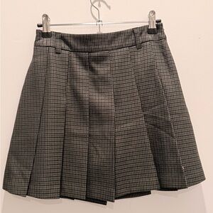 Elegant Black and Gray A-Line Skirt